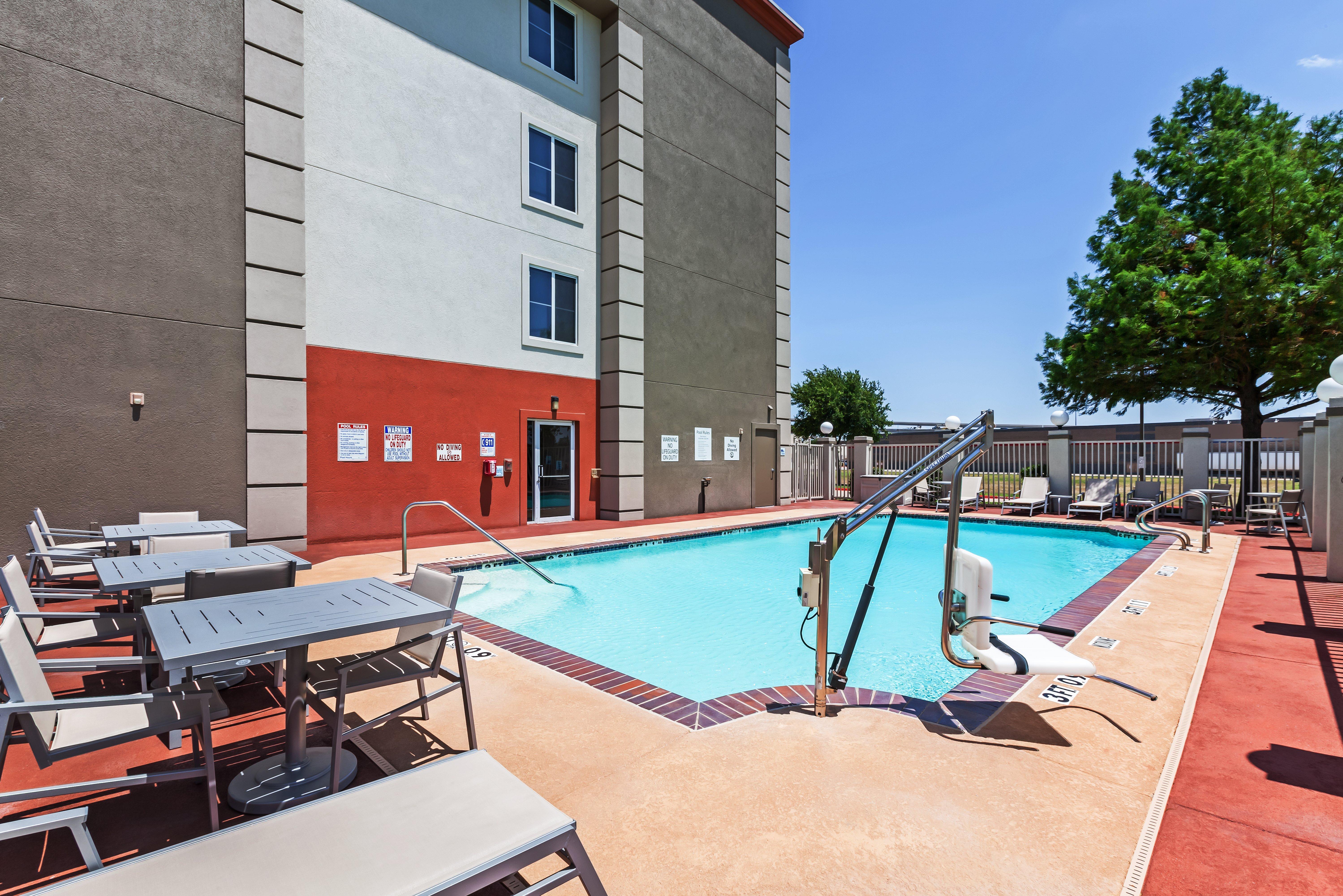 Holiday Inn Express Hotel & Suites Dallas Lewisville By Ihg Εξωτερικό φωτογραφία