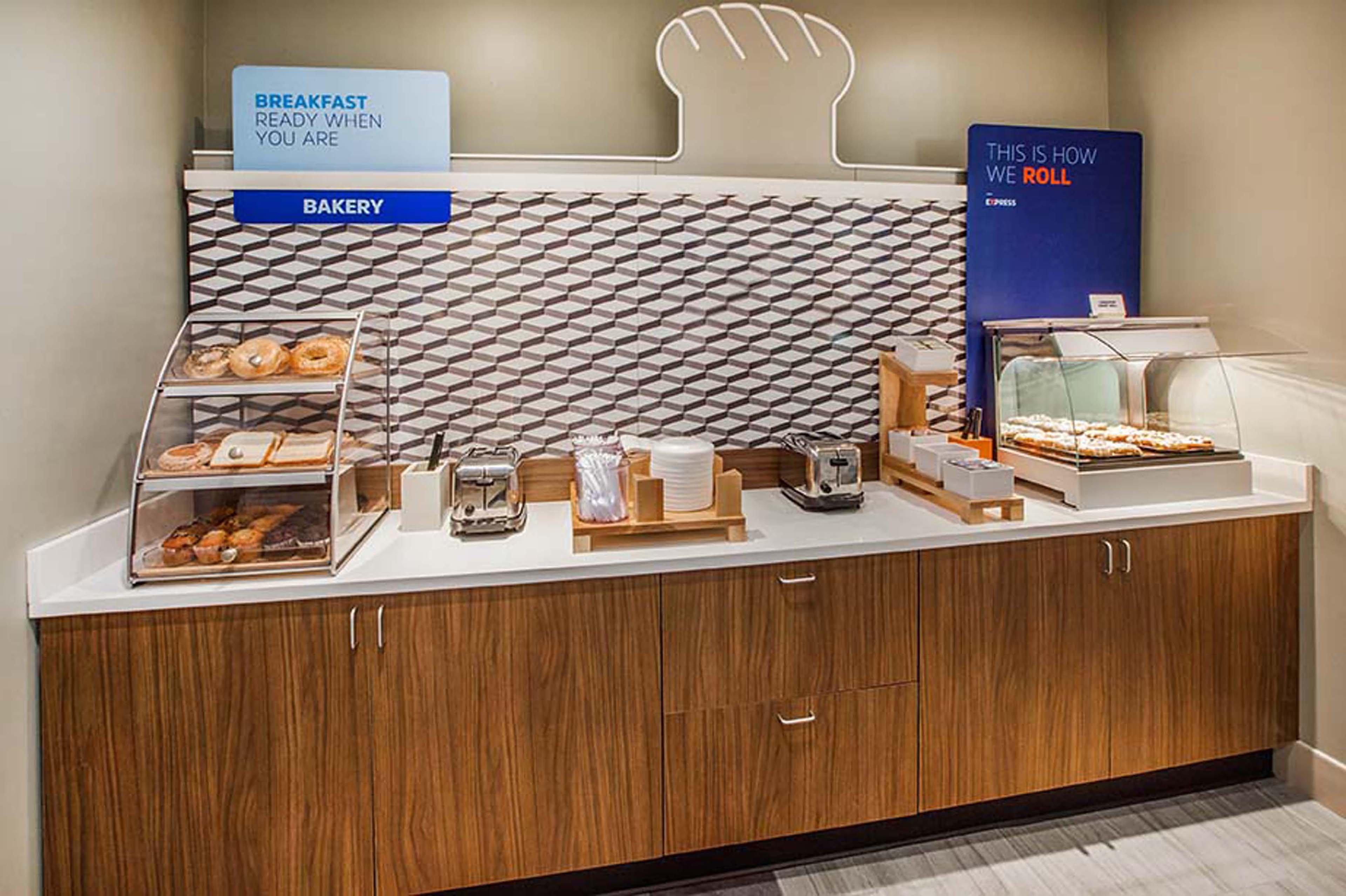 Holiday Inn Express Hotel & Suites Dallas Lewisville By Ihg Εξωτερικό φωτογραφία