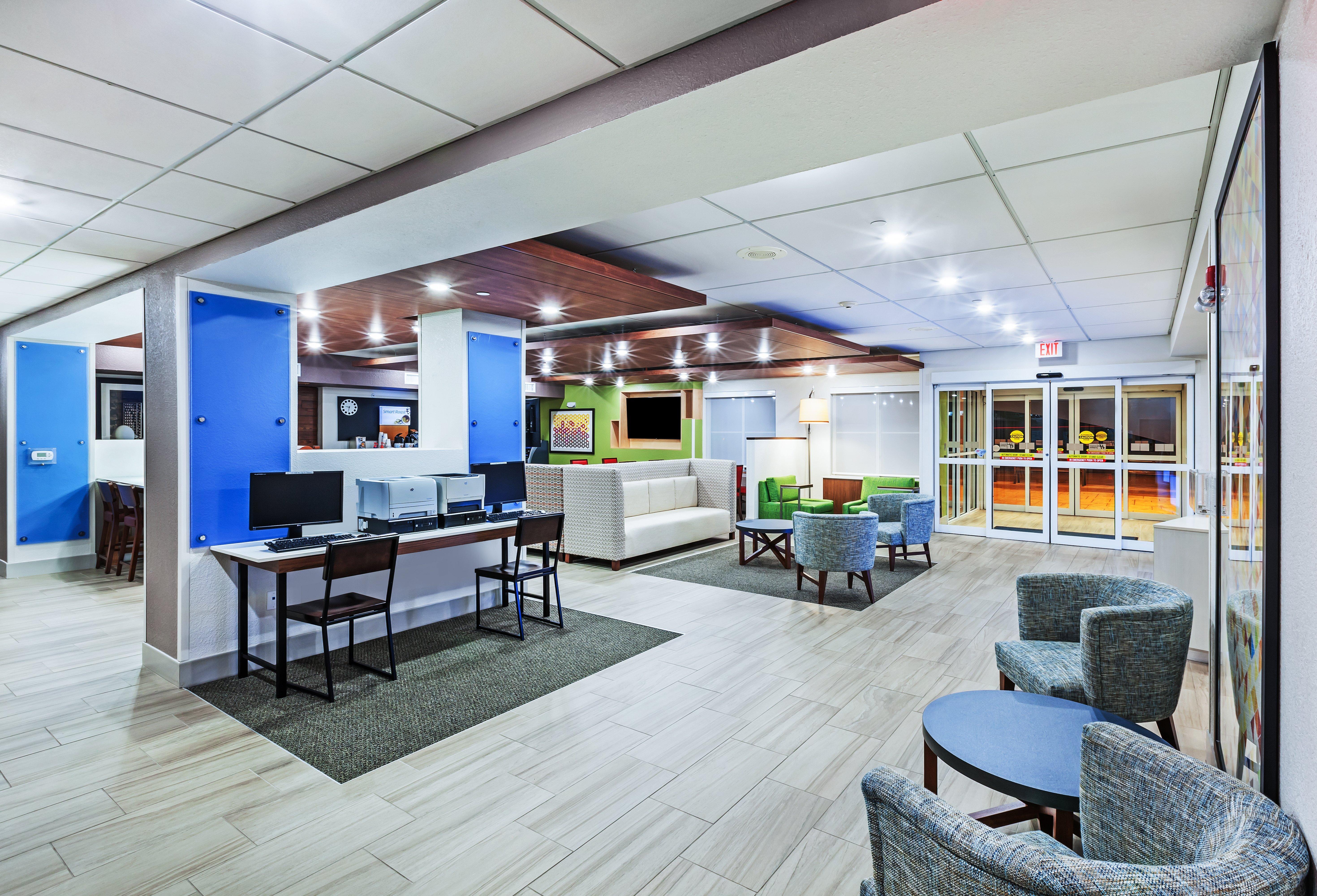 Holiday Inn Express Hotel & Suites Dallas Lewisville By Ihg Εξωτερικό φωτογραφία