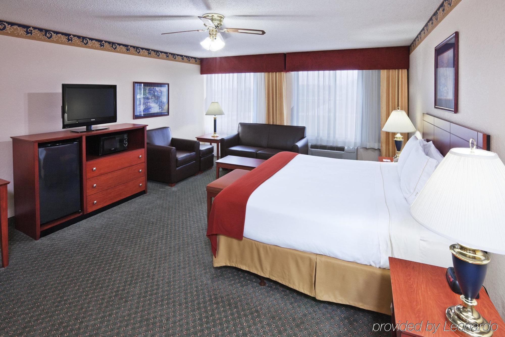 Holiday Inn Express Hotel & Suites Dallas Lewisville By Ihg Εξωτερικό φωτογραφία