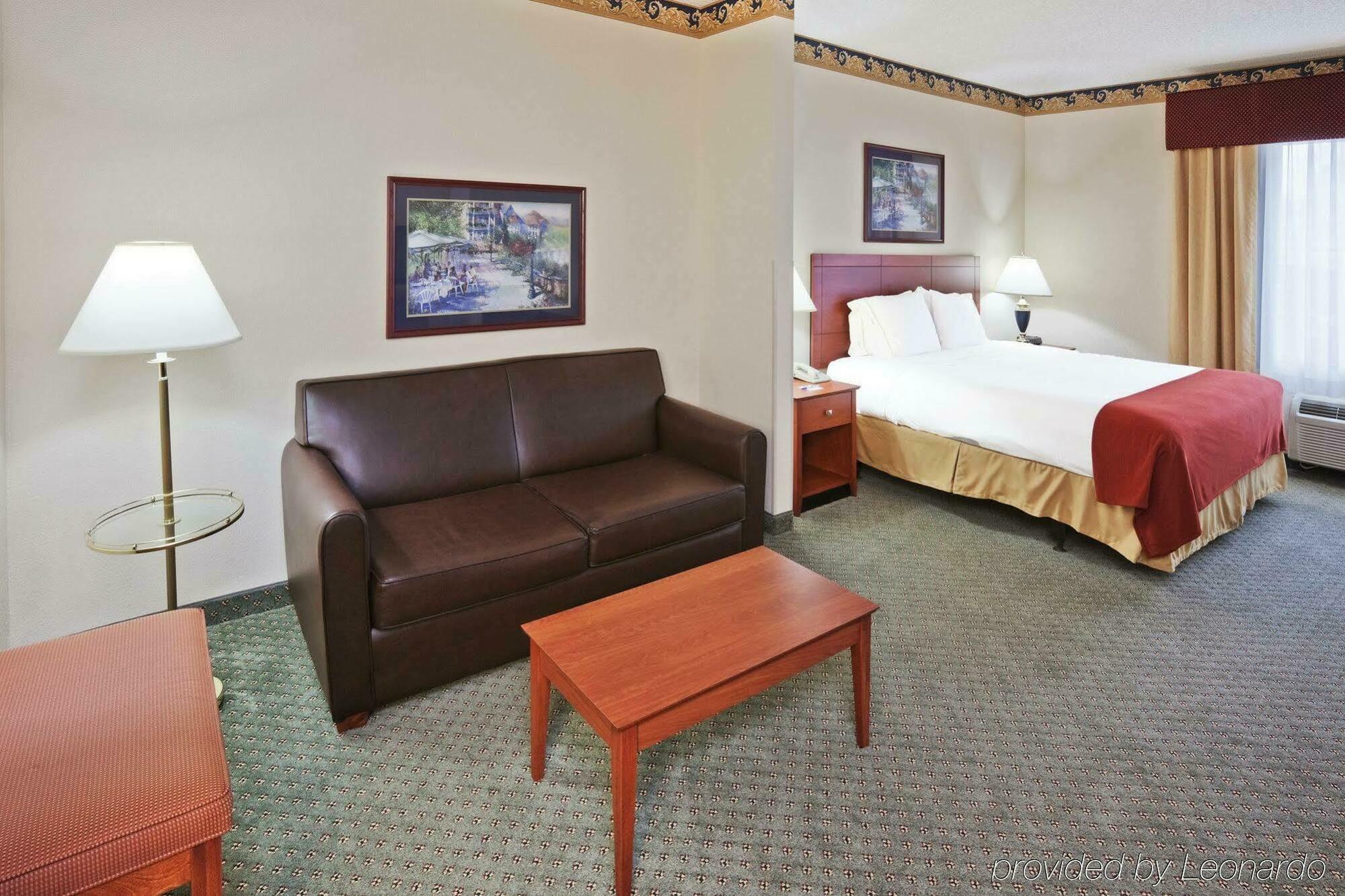 Holiday Inn Express Hotel & Suites Dallas Lewisville By Ihg Εξωτερικό φωτογραφία
